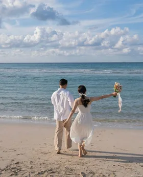 Anh Chưa Từng Yêu Tôi Full