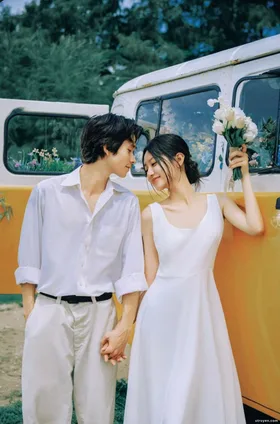 Anh Trai Kế Phải Lòng Tôi