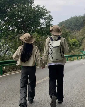 Bước Ra Từ Vũng Lầy