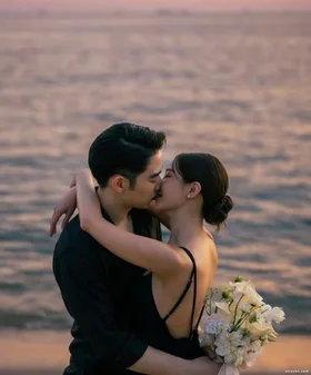 Gặp Lại Chồng Cũ Ở Sảnh Sân Bay