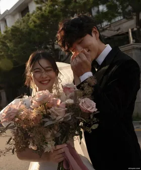 Giả Mù Bại Lộ