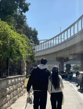 Giải Thoát Cho Nhau