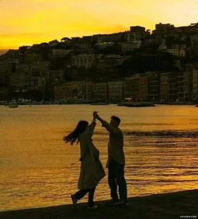 Ly Hôn Giả Thành Thật