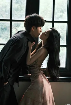 Nam Thần Lạnh Lùng Phải Lòng Tôi Full