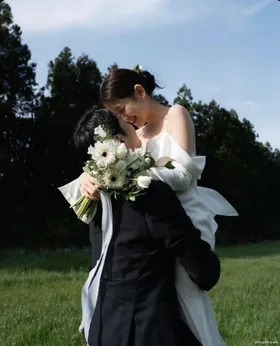 Phải Lòng Em Trai Bạn Thân