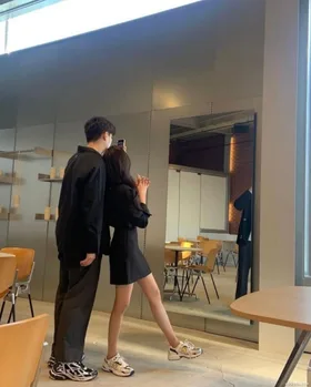 Rực Rỡ Giữa Khoảng Trời Riêng