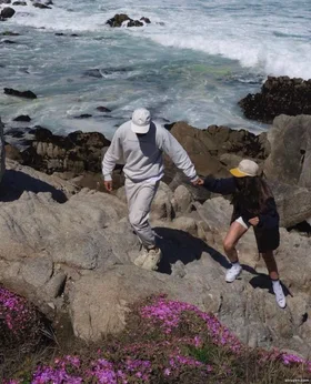 Sự Chung Thuỷ Tan Thành Mây Khói