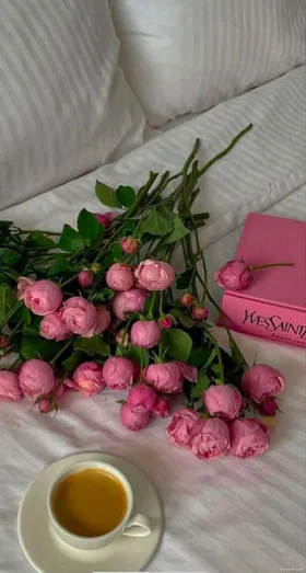 TÌNH YÊU CUỐN THEO THỜI GIAN