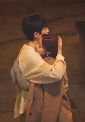 Toả Sáng Vào Đêm Ly Hôn