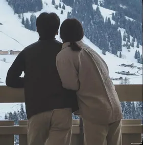 Vươn Lên Từ Đống Tro Tàn